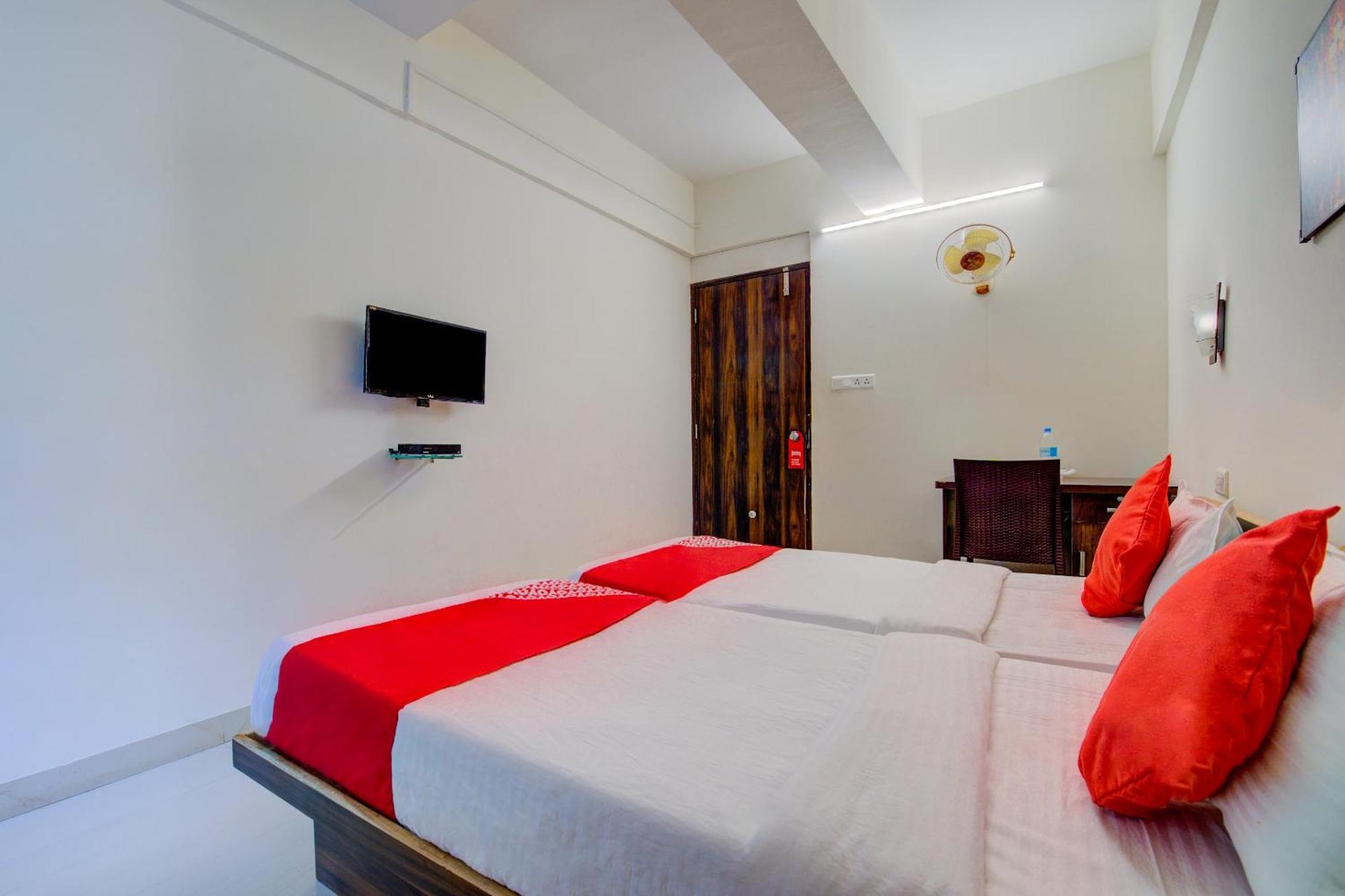 Hotel O Sairaj Lodge Meribel Village Ngoại thất bức ảnh