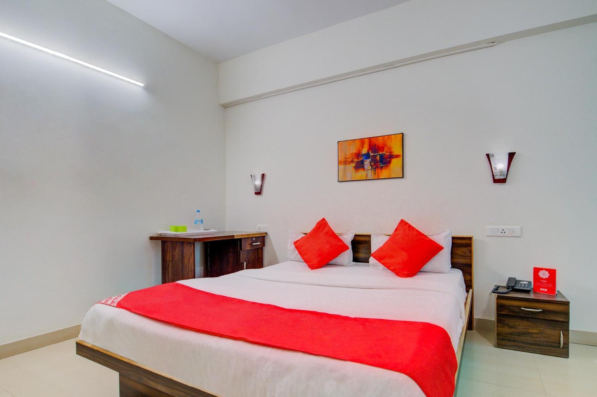 Hotel O Sairaj Lodge Meribel Village Ngoại thất bức ảnh