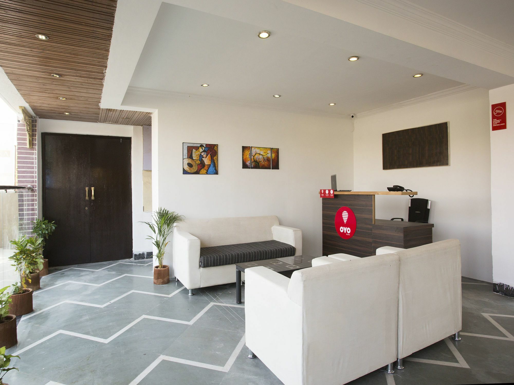 Hotel O Sairaj Lodge Meribel Village Ngoại thất bức ảnh