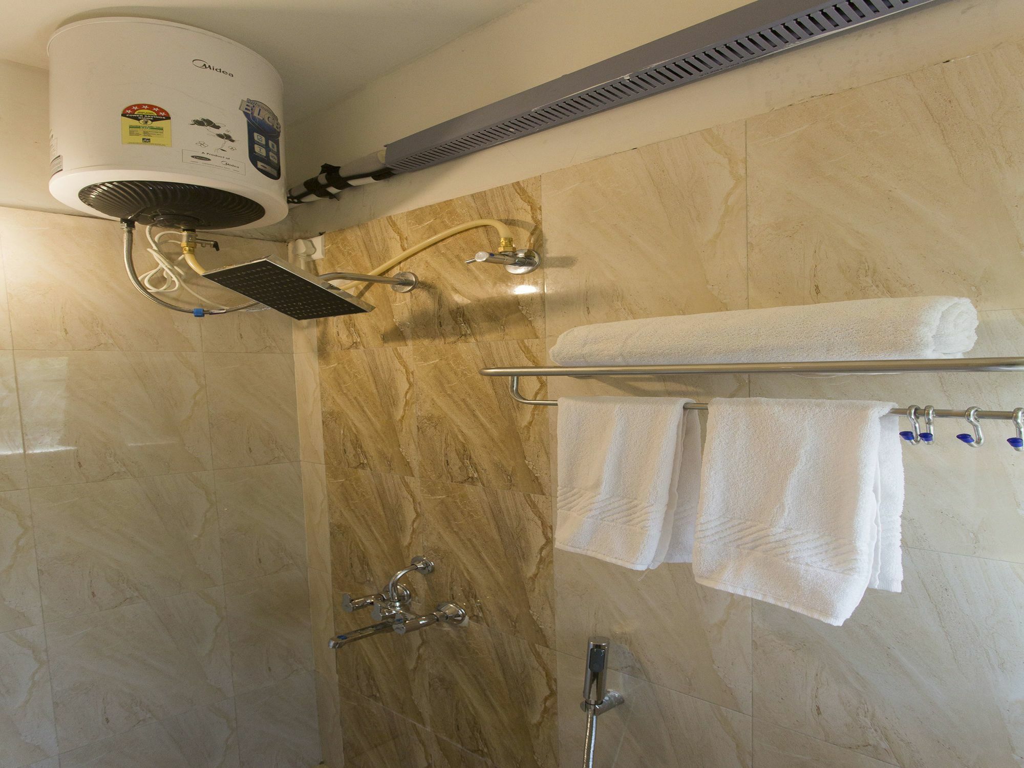 Hotel O Sairaj Lodge Meribel Village Ngoại thất bức ảnh
